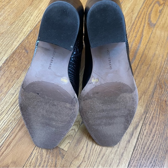 Lucky Brand Jaide black leather embossed crocodile bootie. Size 9 - Picture 8 of 12